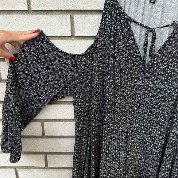 Torrid Multi-Color Border Print Challis Cold Shoulder Skater Dress - Picture 10 of 14